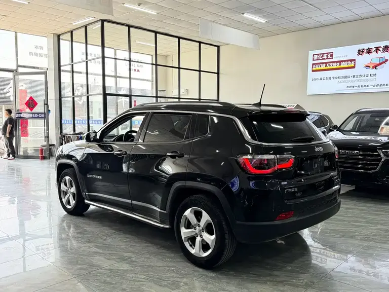 Jeep Compass 200 T Auto Home Enjoyment