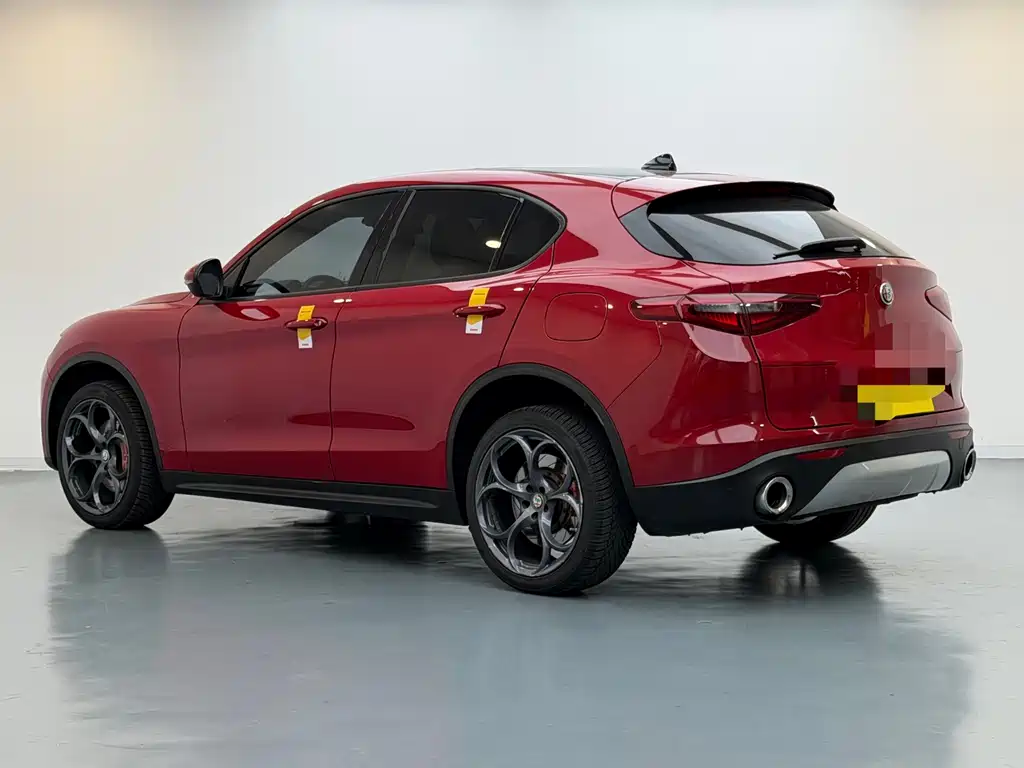 Stelvio 2.0 T 200 HP Elite