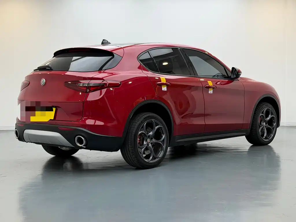 Stelvio 2.0 T 200 HP Elite