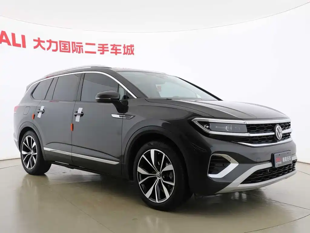 Talagon 530 TSI 4 WD Flagship Victory Realm Pro 6-seat