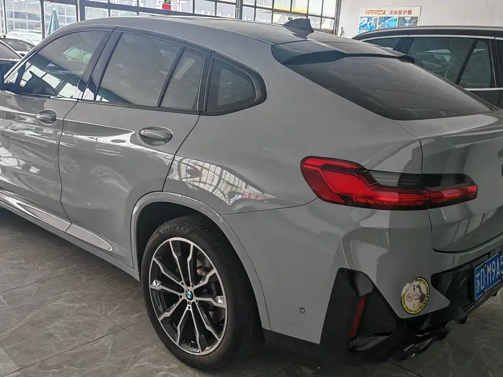 BMW X4 xDrive 30 i M Sport Package