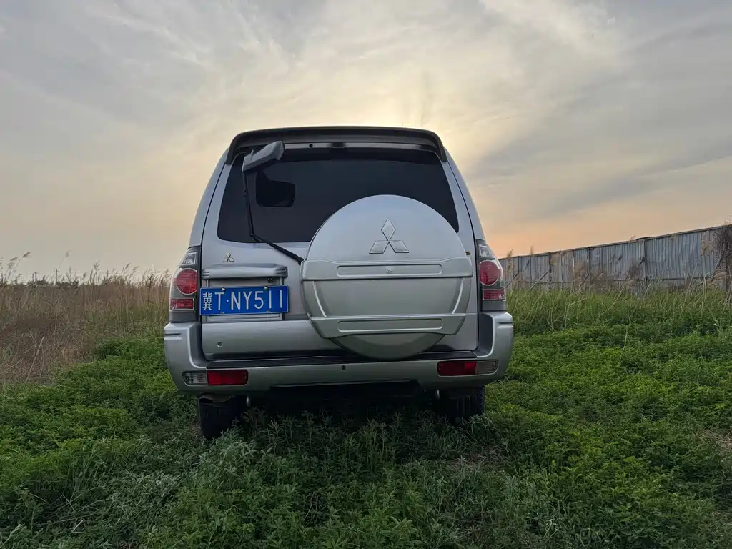 Pajero 帕杰罗 2008款 V73 3.0 L AT GLX