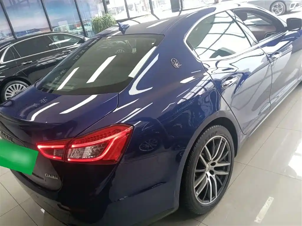 Ghibli 3.0 T Standard