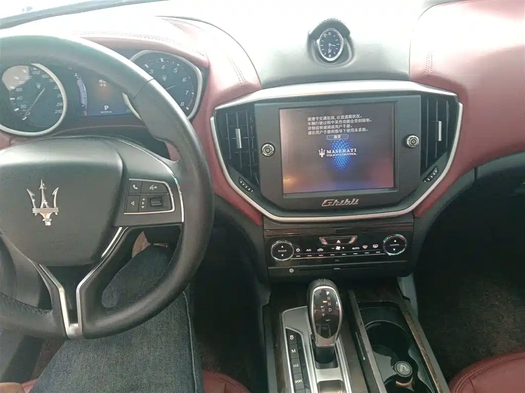 Ghibli 3.0 T Standard
