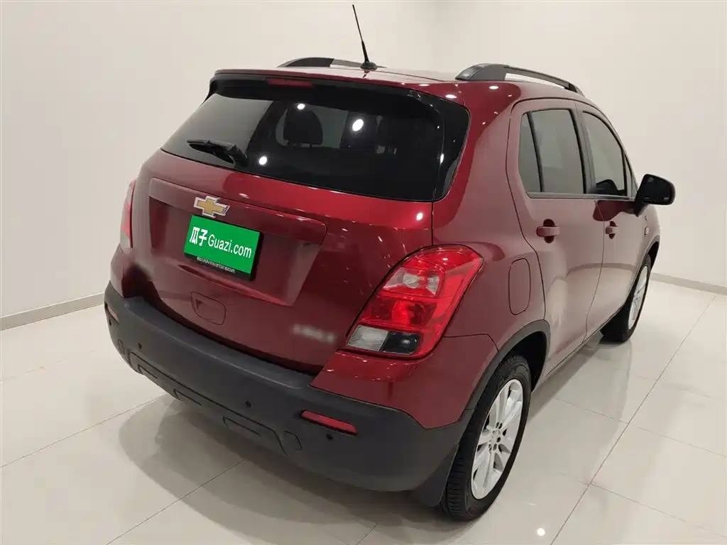 Tracker 1.4 T Manual 2 WD Comfort Sunroof