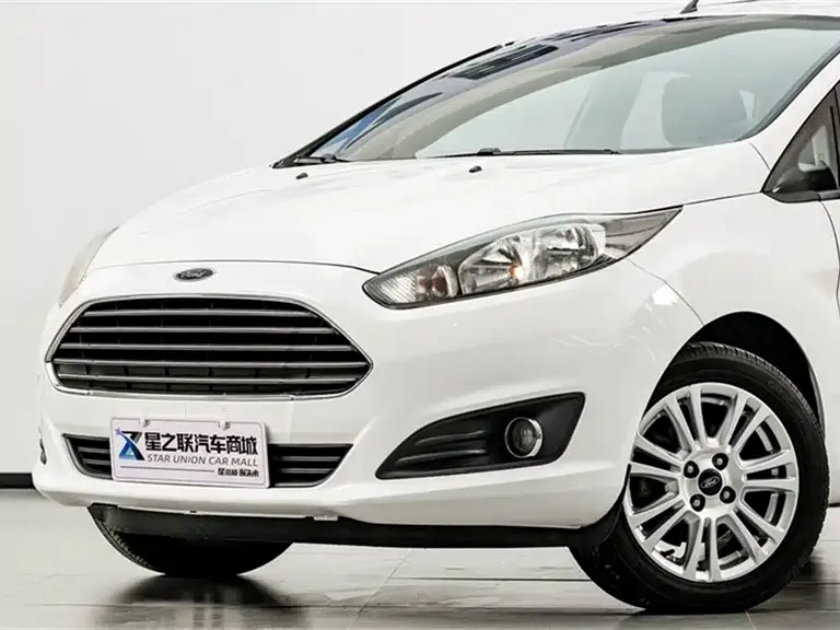 Ford Fiesta Hatchback 1.5 L Auto Fashionable