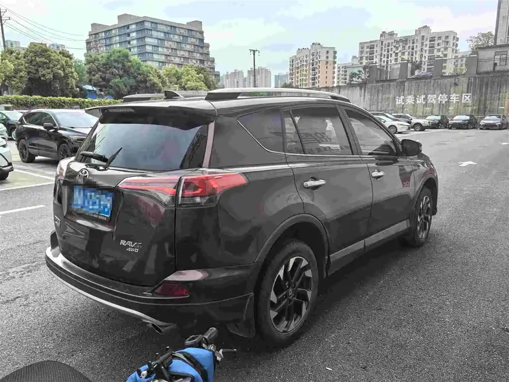 RAV4 2.5 L Auto 4 WD Elite