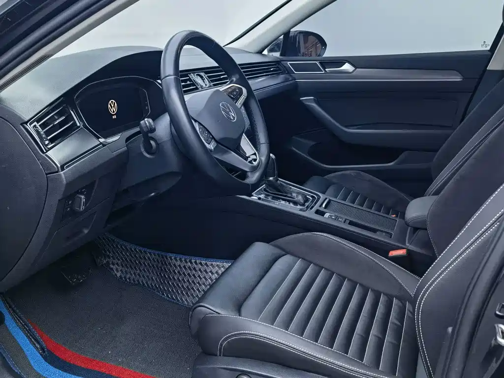 Magotan 330 TSI DSG 30 Anniversary