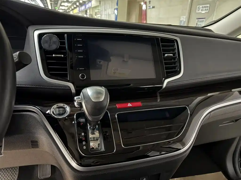 Odyssey 2.0 L Sharp· Premium