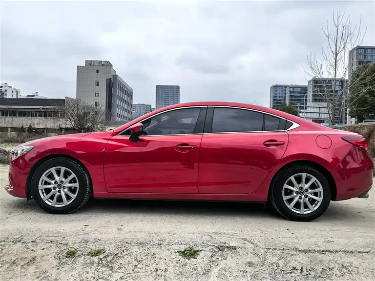 Mazda Atenza 2.0 L Blue Sky Luxury