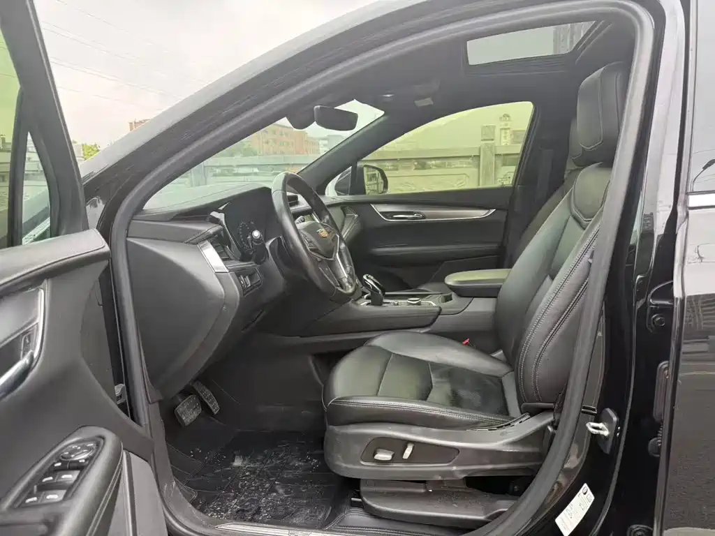 Cadillac XT5 28 T Tech