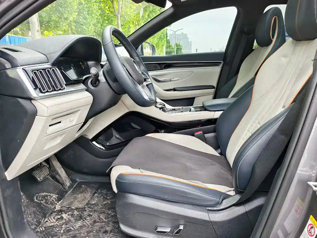 Song PLUS NEV DM-i 110 KM Flagship PLUS