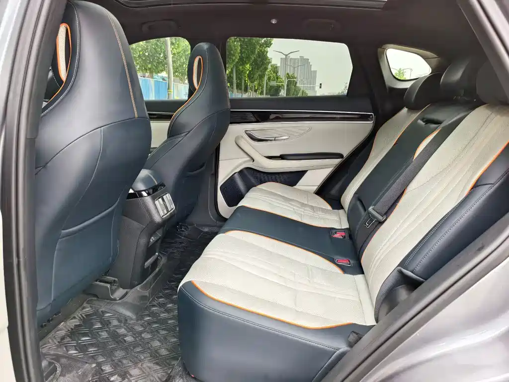 Song PLUS NEV DM-i 110 KM Flagship PLUS