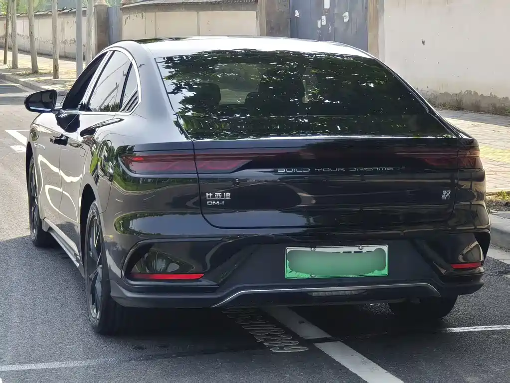Han DM-i 125 KM Distinguished