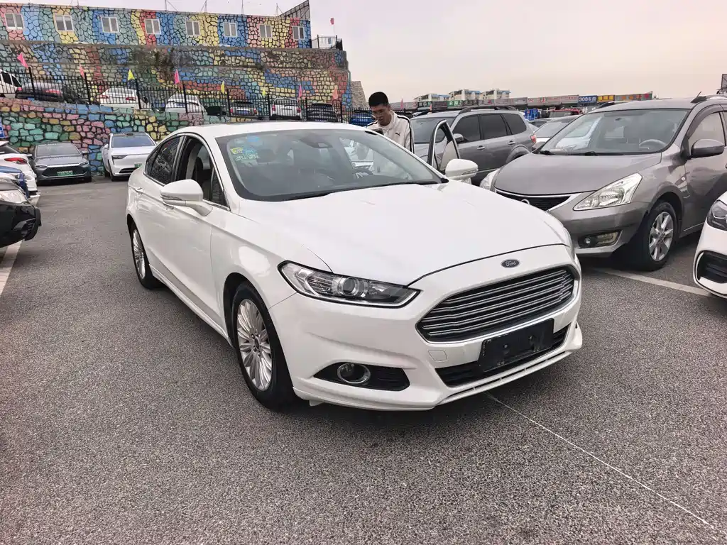 Mondeo 2.0 L GTDi200 Fashion