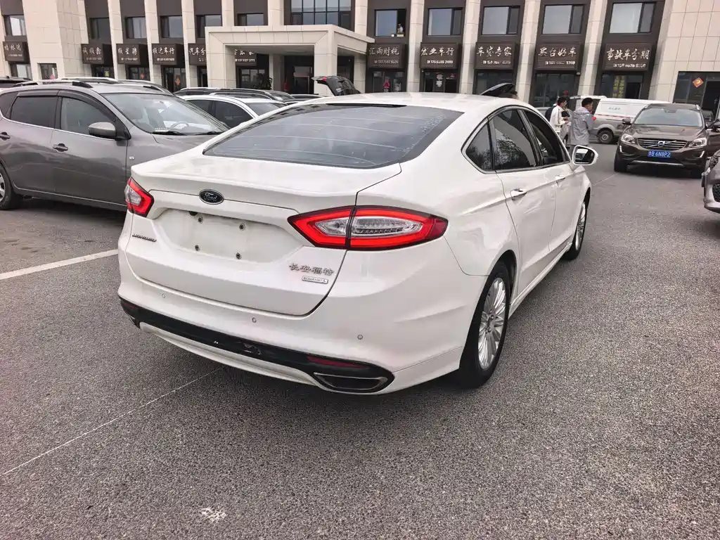 Mondeo 2.0 L GTDi200 Fashion