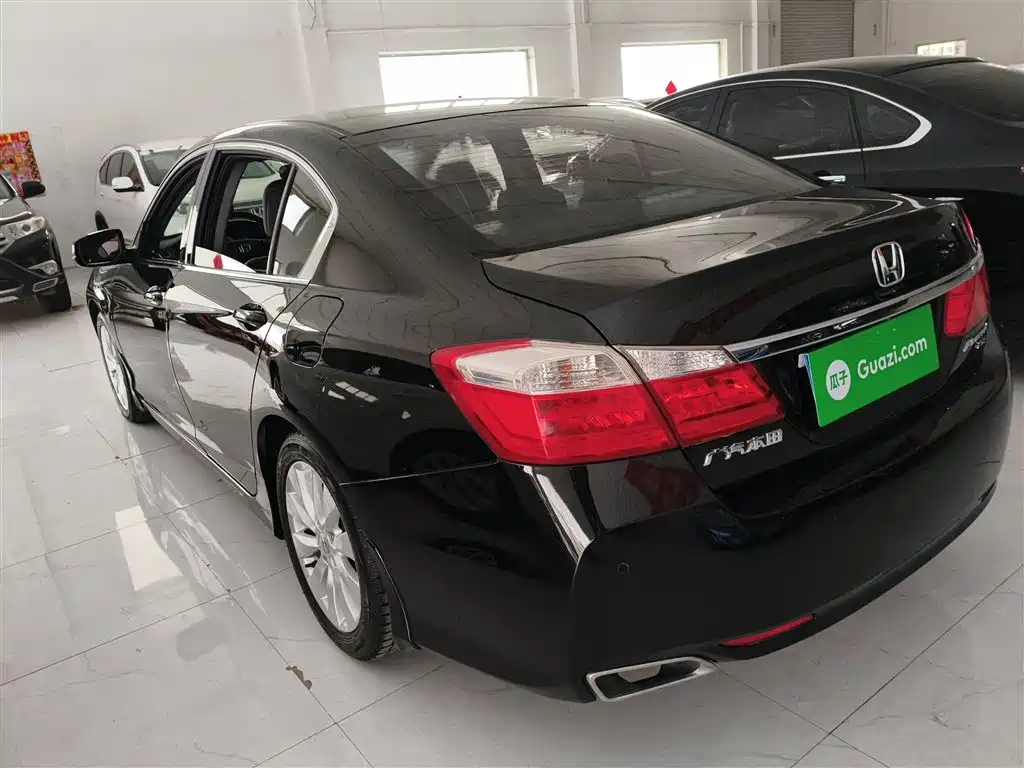 Accord 2.4 L EX Luxury