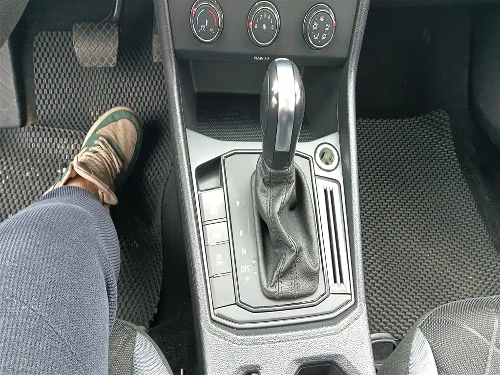 Lavida 1.5 L Auto Comfort
