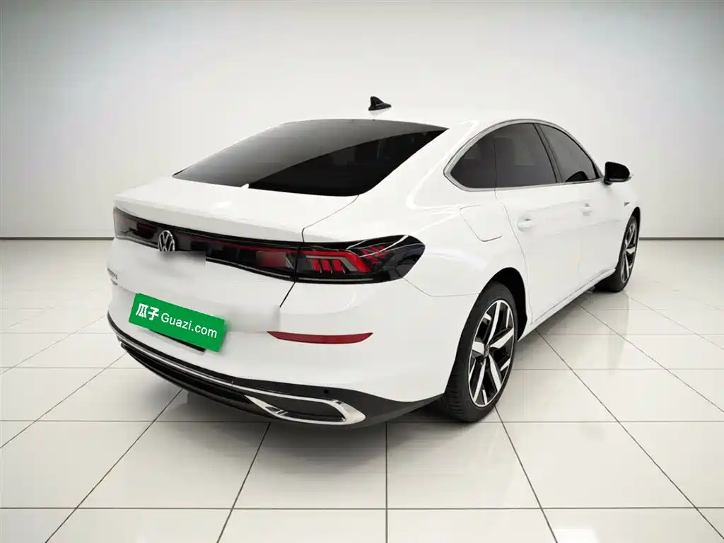 Lamando Lamando L 280 TSI DSG Spicy Cool