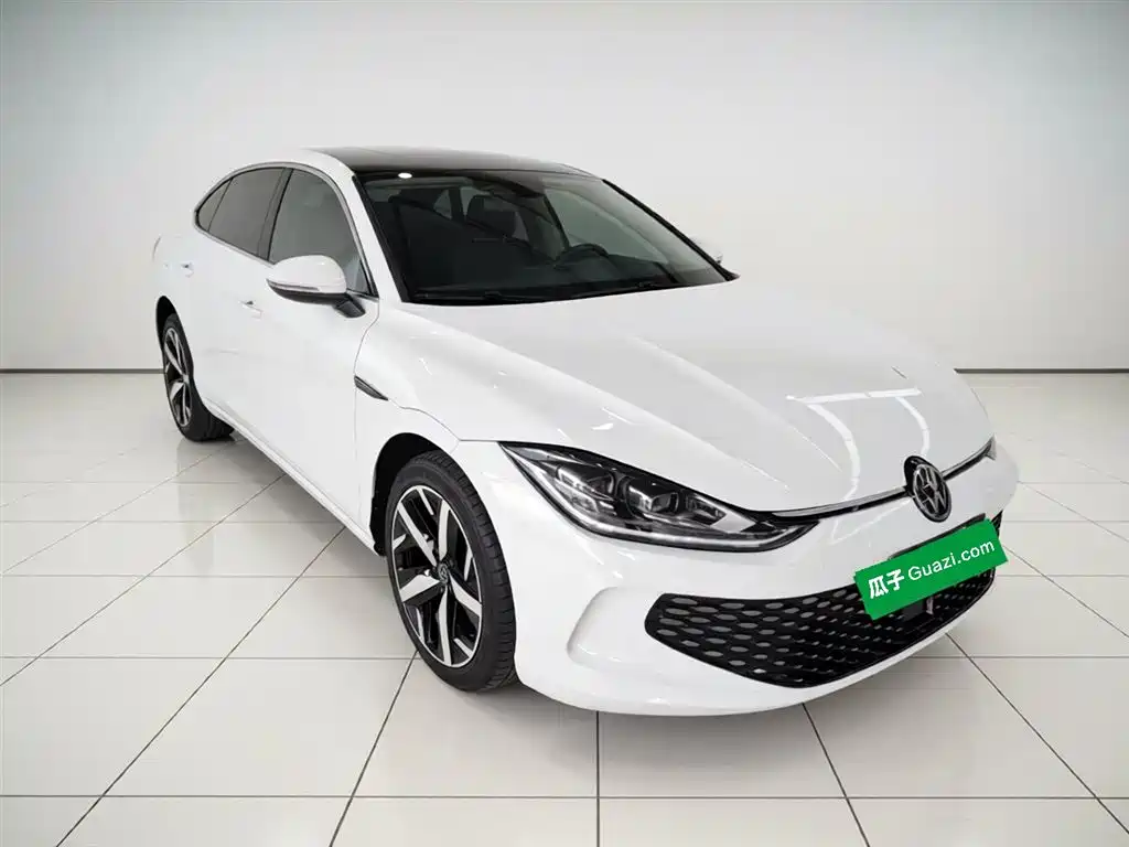 Lamando Lamando L 280 TSI DSG Spicy Cool