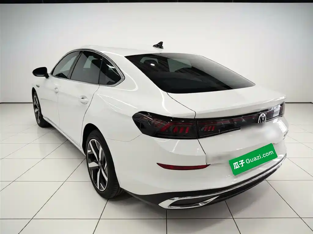 Lamando Lamando L 280 TSI DSG Spicy Cool