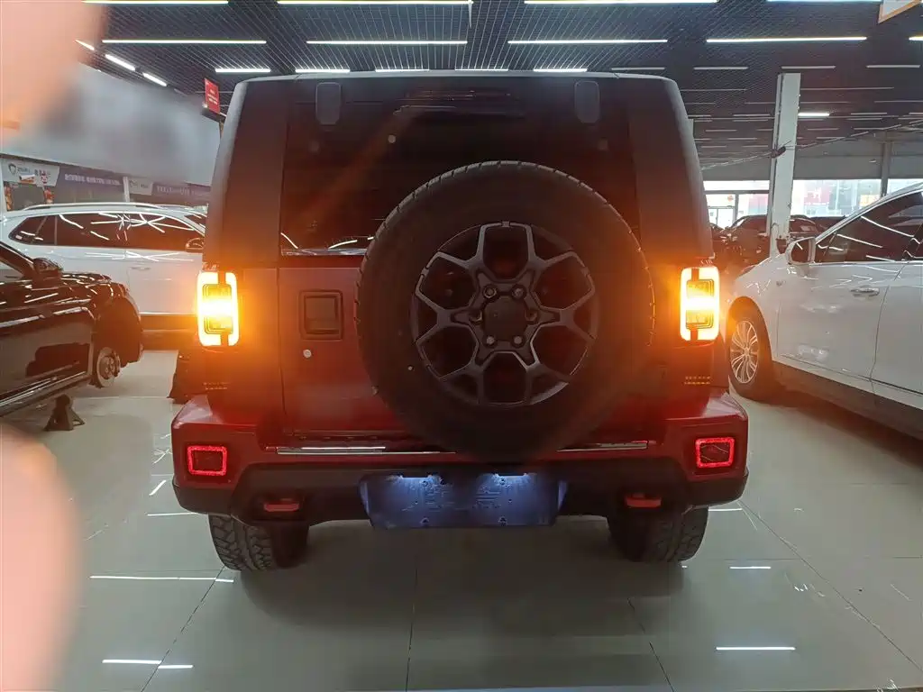 BAIC BJ40 2.0 D Blade Hero Glory