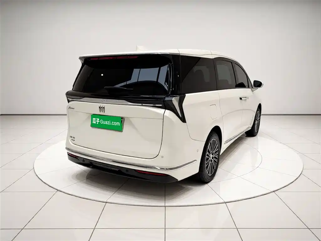 Buick GL8 NEV LaCrosse Luxury Enjoyment 7-seat