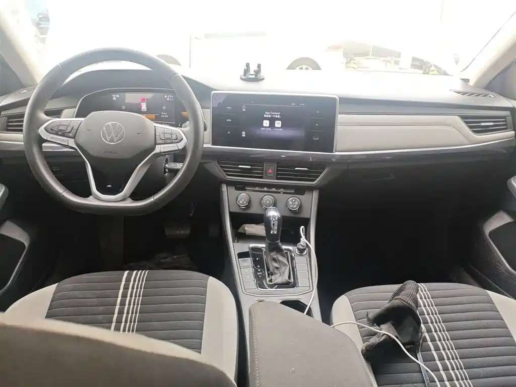 Bora 200 TSI DSG Smooth Travel
