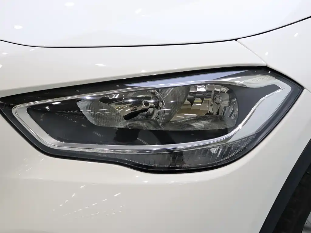 Mercedes-Benz GLA GLA 180