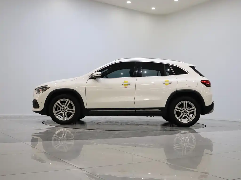 Mercedes-Benz GLA GLA 180