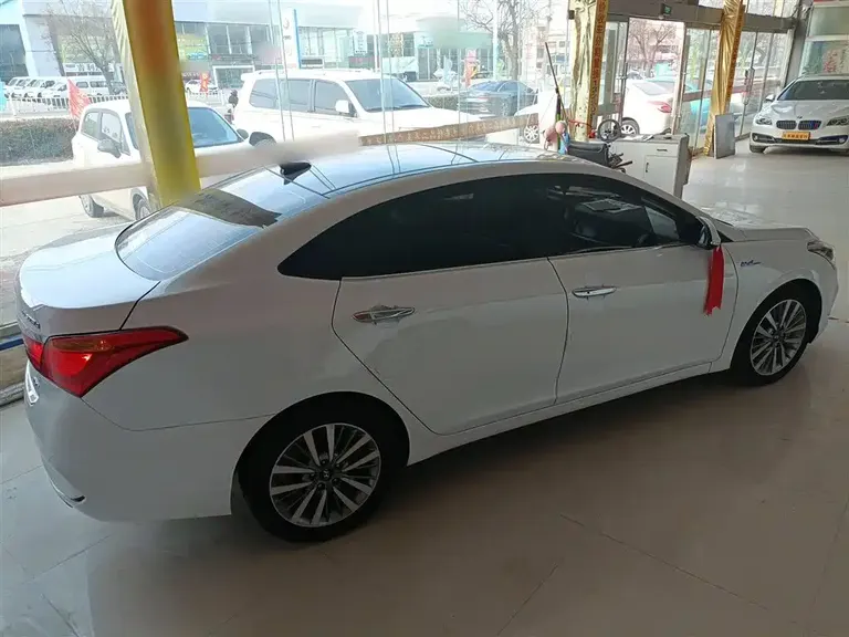 Hyundai Mistra 1.6 T Auto Intelligent GLS CN-V