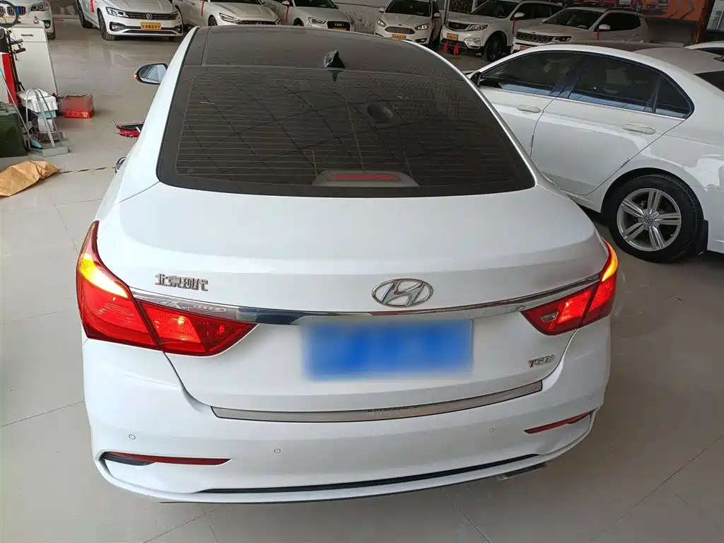Mistra 1.6 T Auto Intelligent GLS CN-V