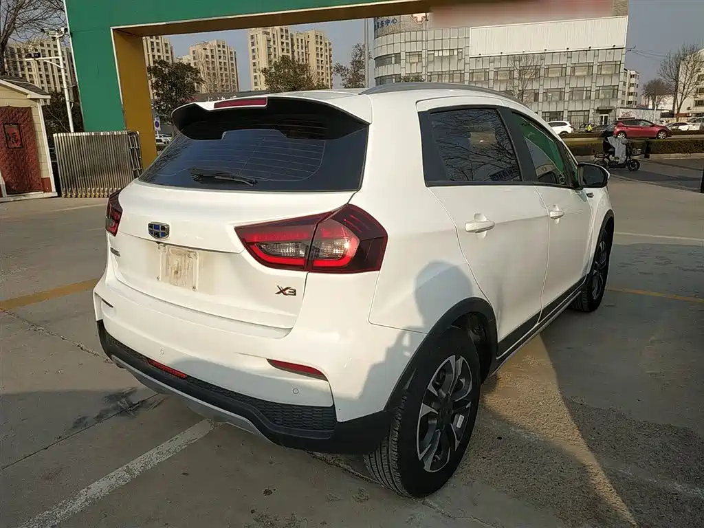 Vision X3 远景X3 2019款 升级版 1.5 L 手动精英型