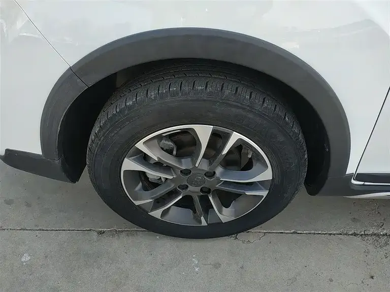 Geely Vision X3 远景X3 2019款 升级版 1.5 L 手动精英型