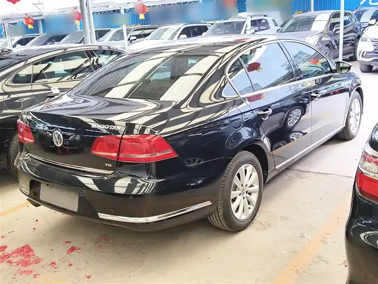 Volkswagen Magotan 1.8 TSI Leading