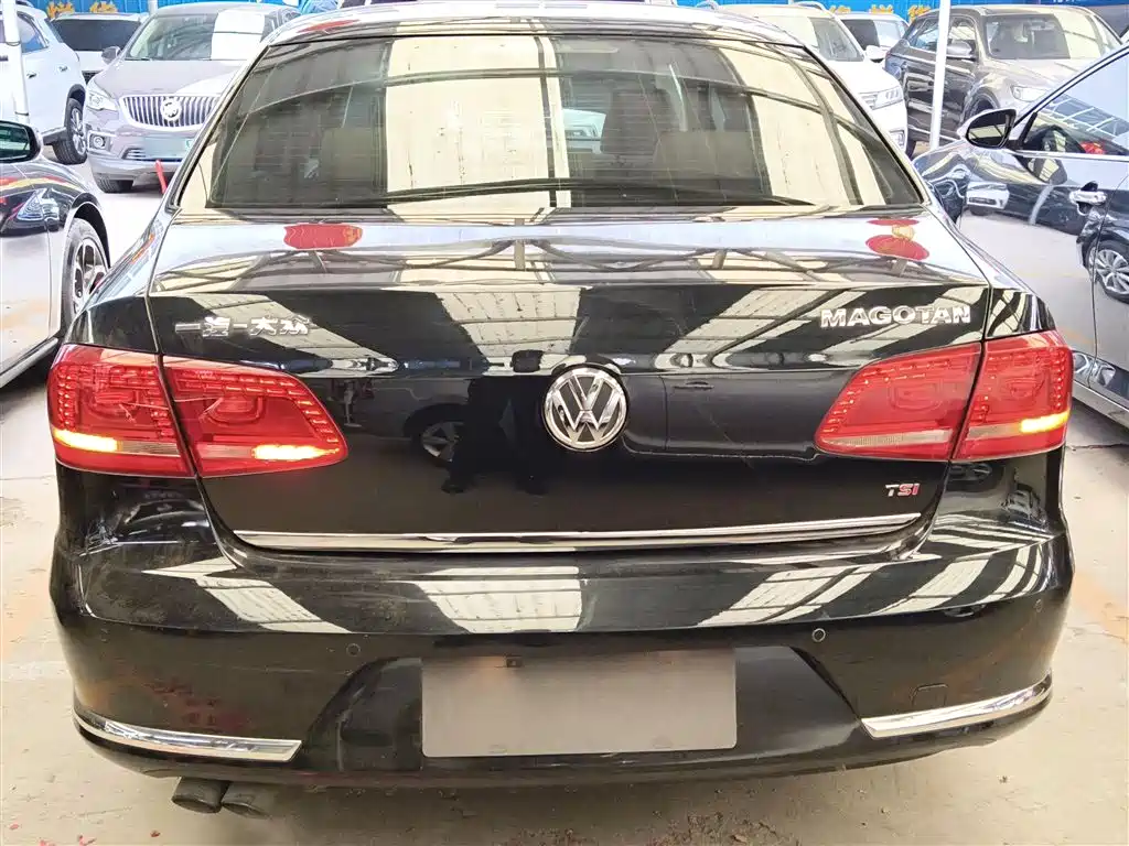 Magotan 1.8 TSI Leading