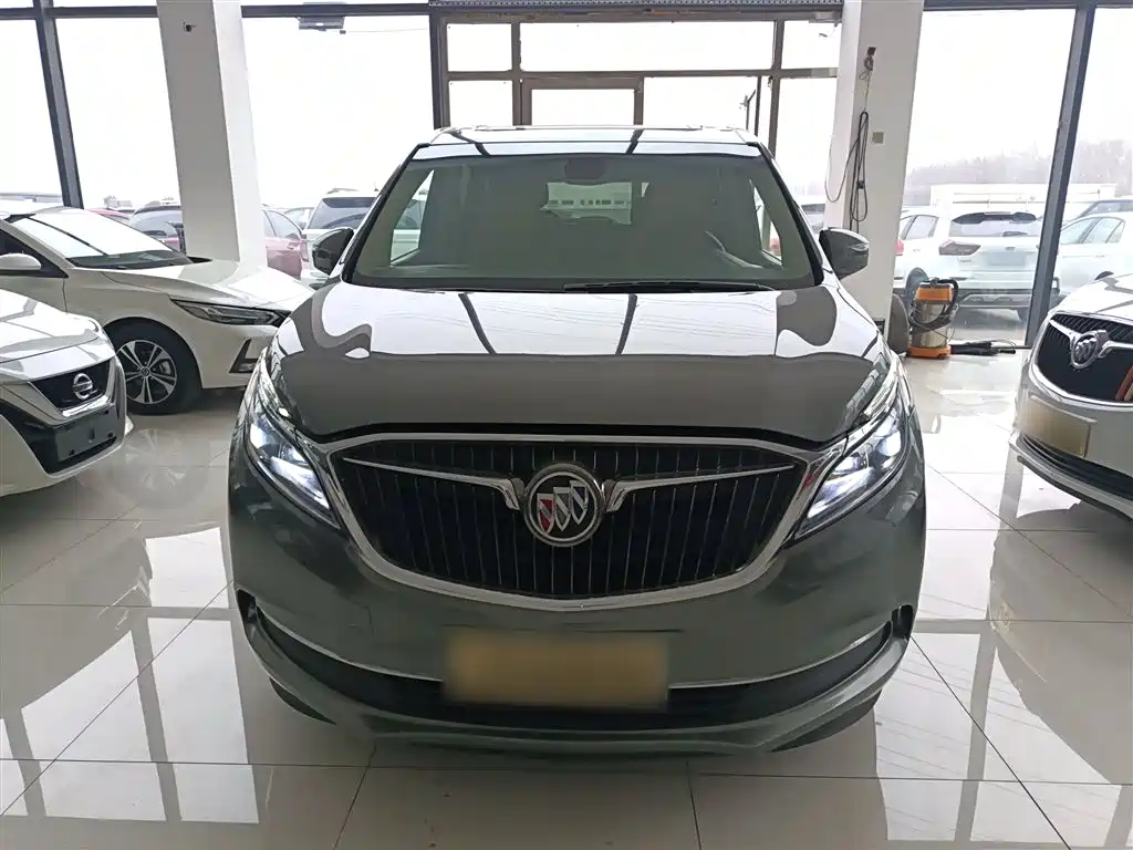Buick GL8 ES 28 T Luxury CN-V