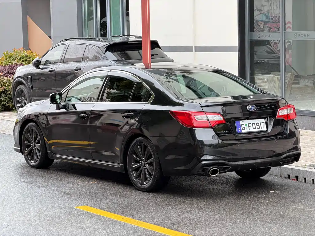Legacy Facelift 2.5 i Glory Limited EyeSight