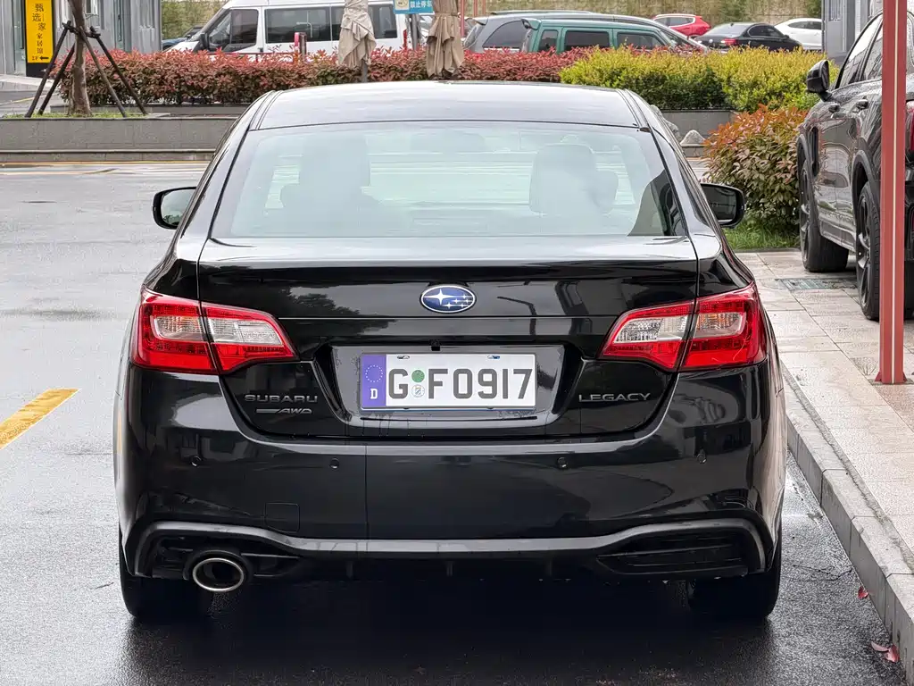 Legacy Facelift 2.5 i Glory Limited EyeSight