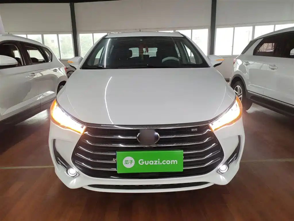 Song MAX 1.5 T Auto Connected Wise Comfort Sunroof 7-seat CN-VI