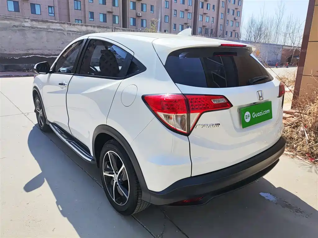 Vezel 1.5 L CVT Pioneer