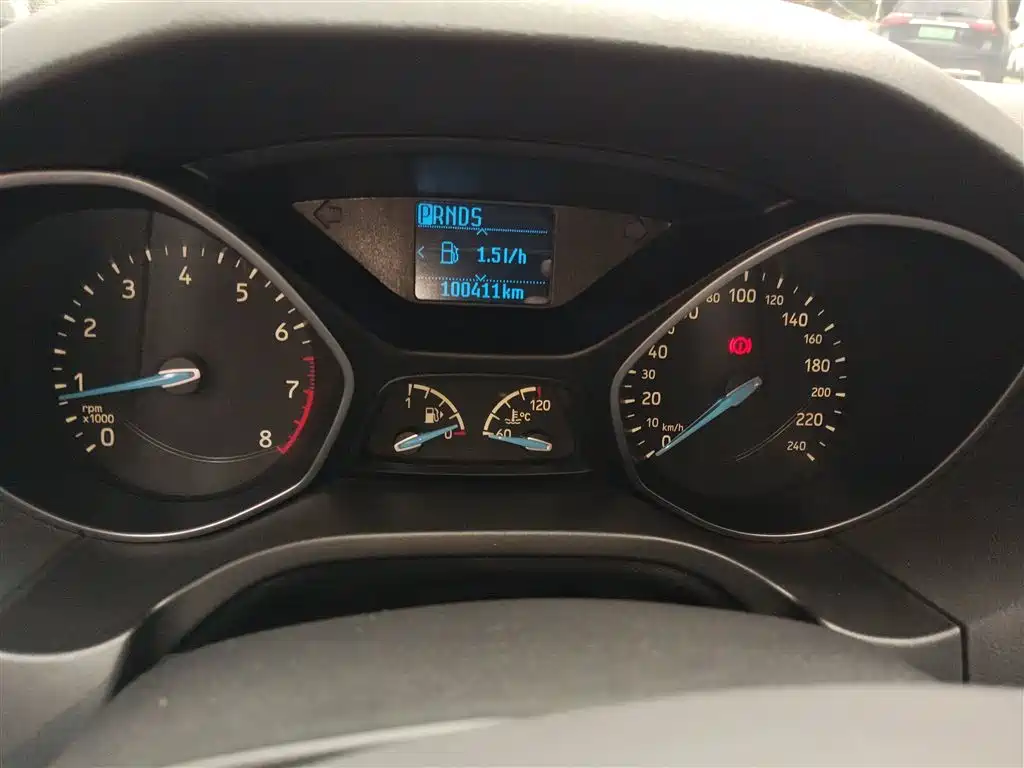 Focus Hatchback 1.6 L Auto Style