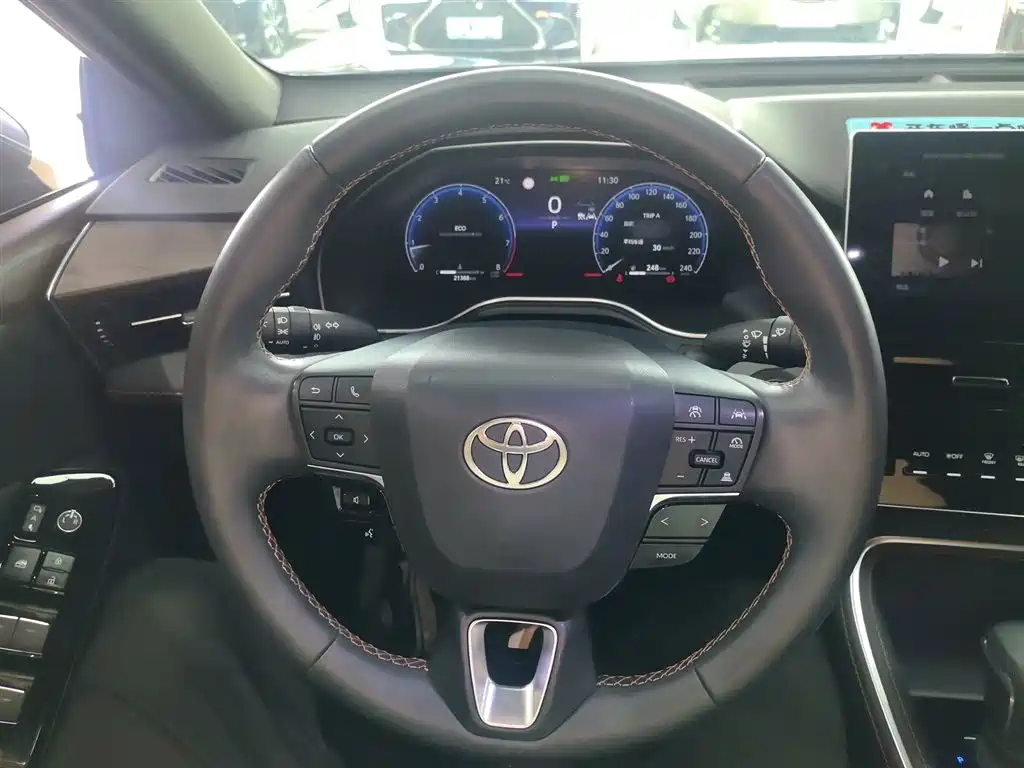Avalon 2.0 L Luxury