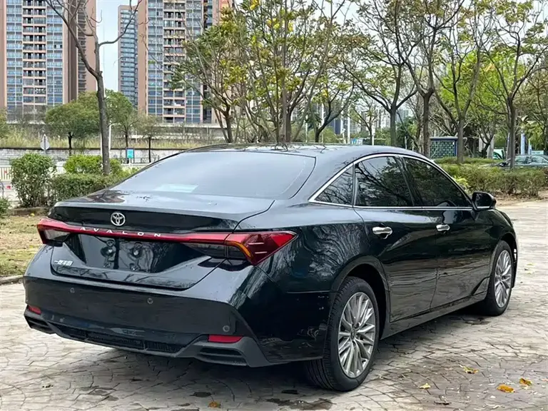 Toyota Avalon 2.0 L Luxury