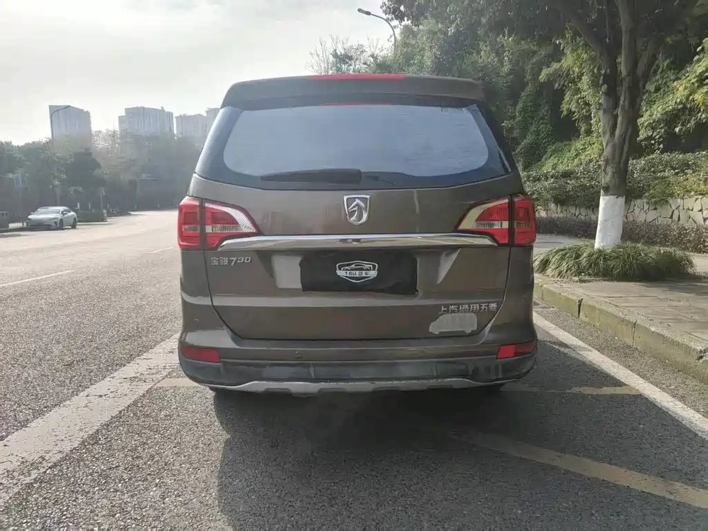 Baojun 730 1.5 L Manual Luxury 7-seat