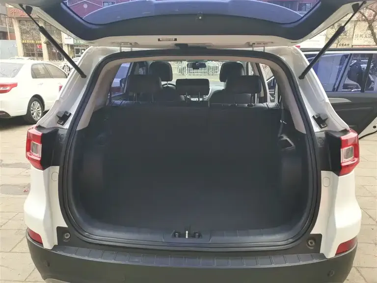 Changan CS75 1.8 T Auto Elite CN-V