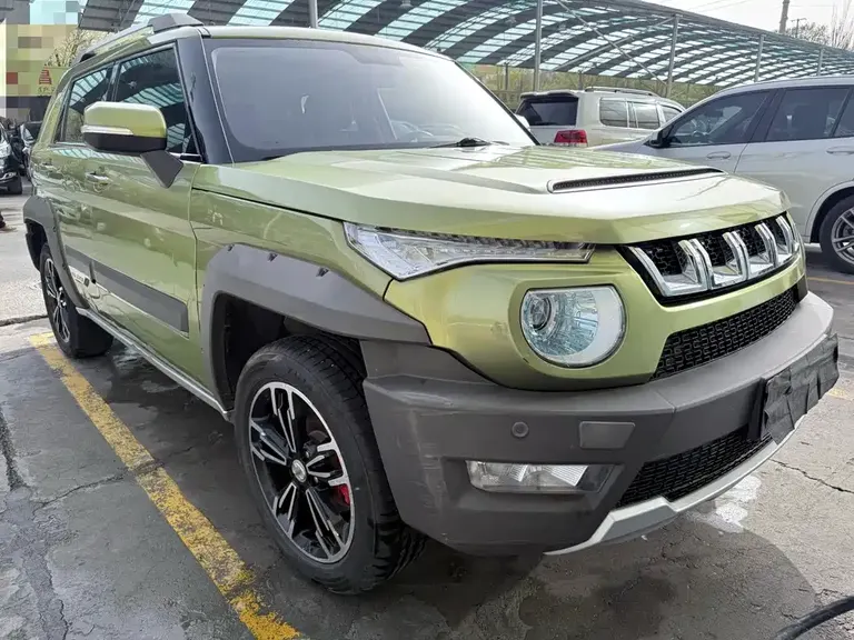 Baic Beijing Offroad BJ20 1.5 T CVT Luxury
