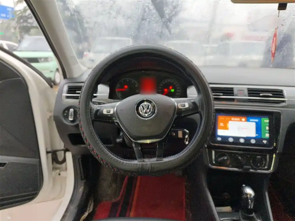 Santana 1.6 L Auto Comfort
