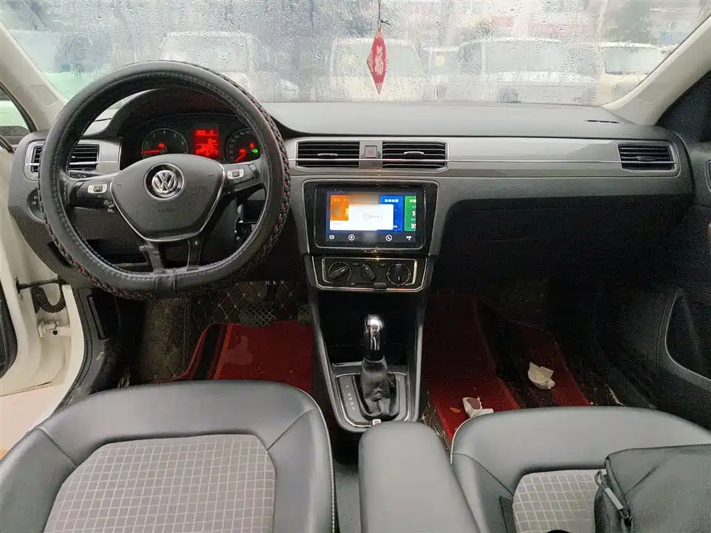 Santana 1.6 L Auto Comfort