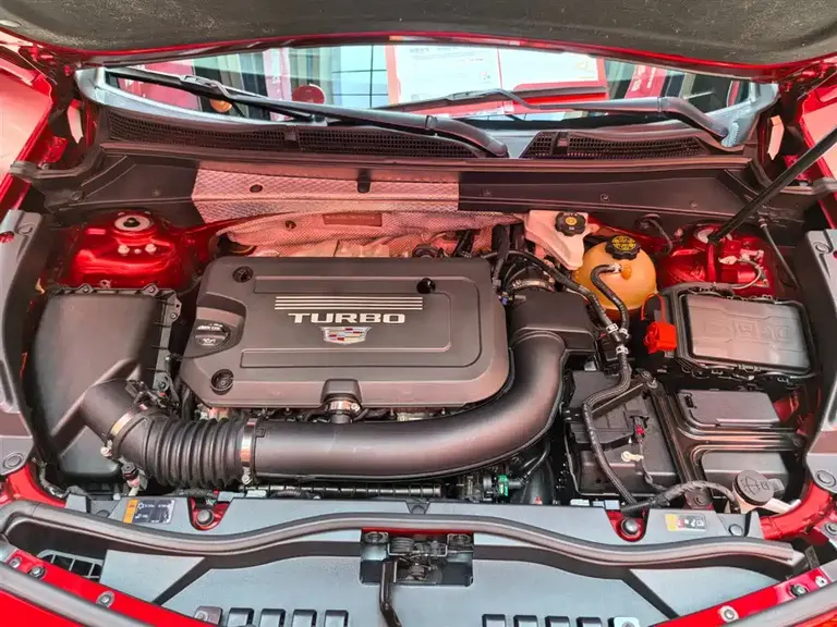 Cadillac XT4 28 T 2 WD Luxury